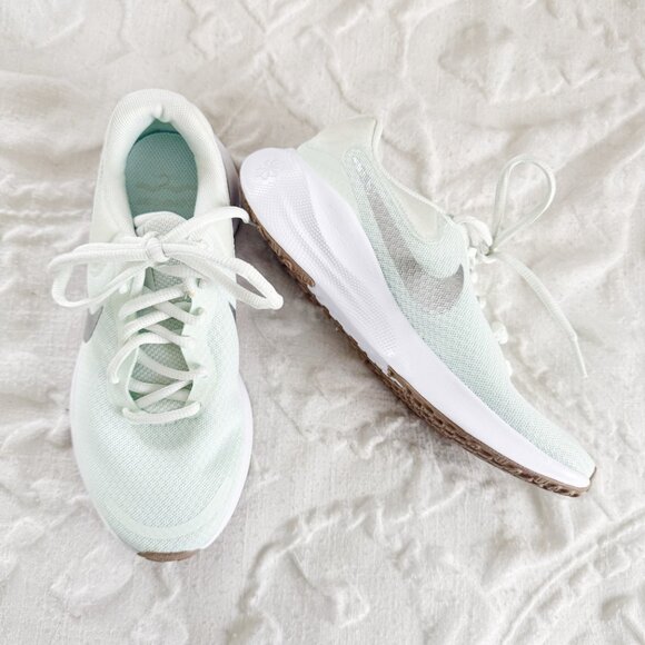 Nike Revolution 7 Women's Road Running Shoes Size 5 New - Picture 6 of 10